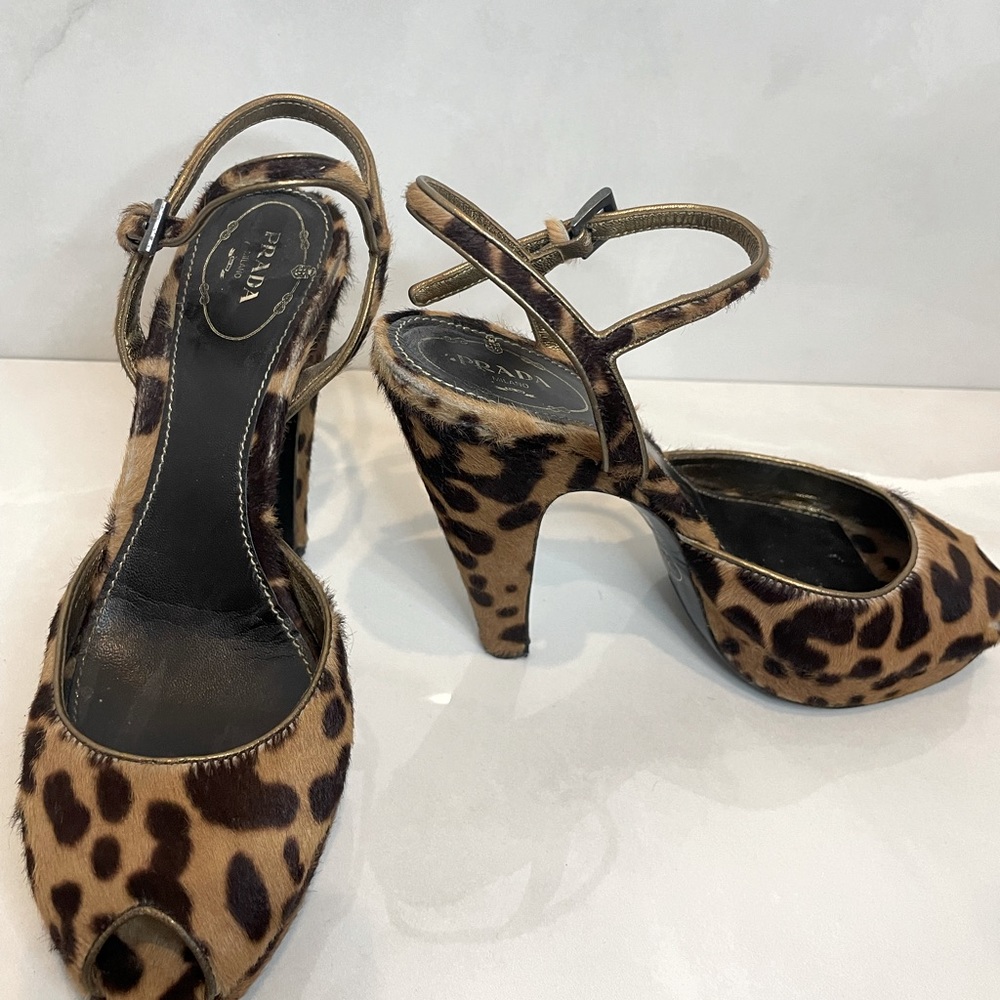 Prada Leopard Pony Hair Leather Peep Toe Heels. Size 36.5. Scuffs shown in pics